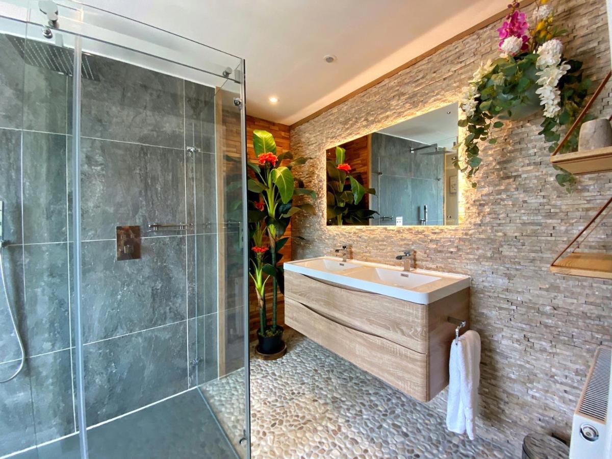 Hambrook House Canterbury - New Luxury Guest House With Espa Spa Complex Exterior foto